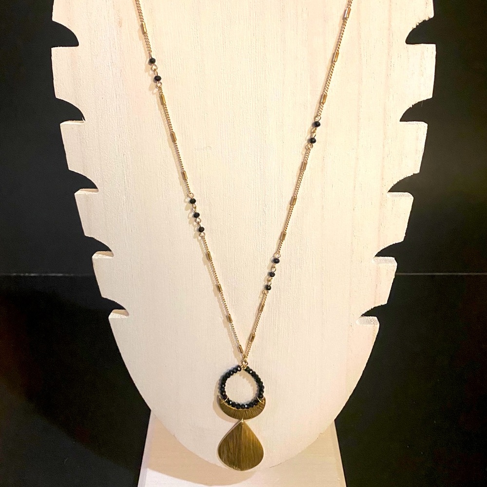 LONG NECKLACE